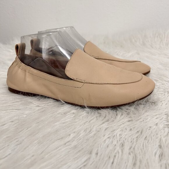 Lucky Brand Morissie Size 8M  Macadamia Leather Beige Loafer Flats Stretch Comfy - Picture 1 of 10